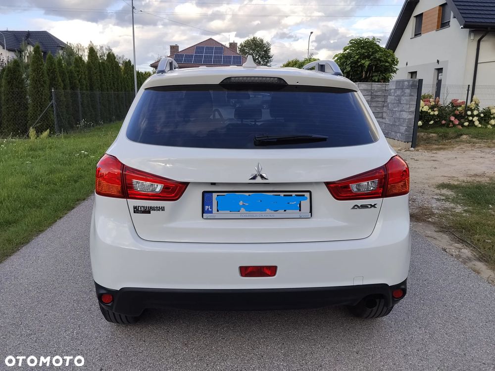 Mitsubishi ASX - 8