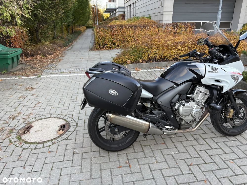 Honda CBF - 22