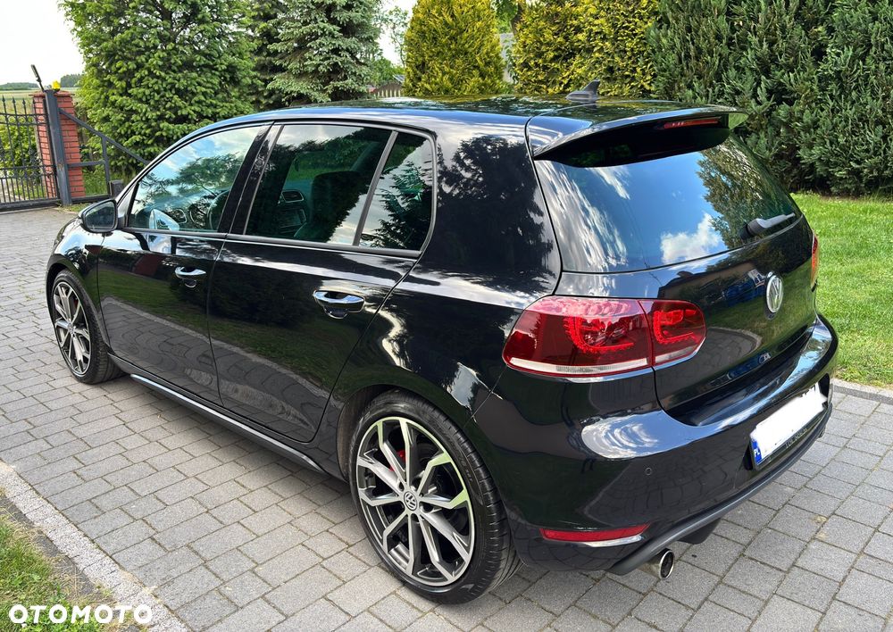 Volkswagen Golf VI 2.0 TSI GTI - 12