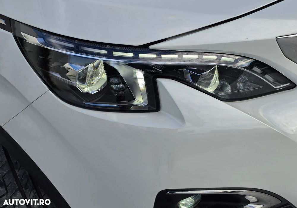 Peugeot 5008 - 15