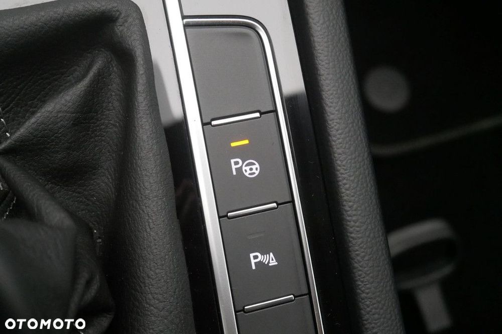 Volkswagen Arteon 2.0 TSI R-Line DSG - 22