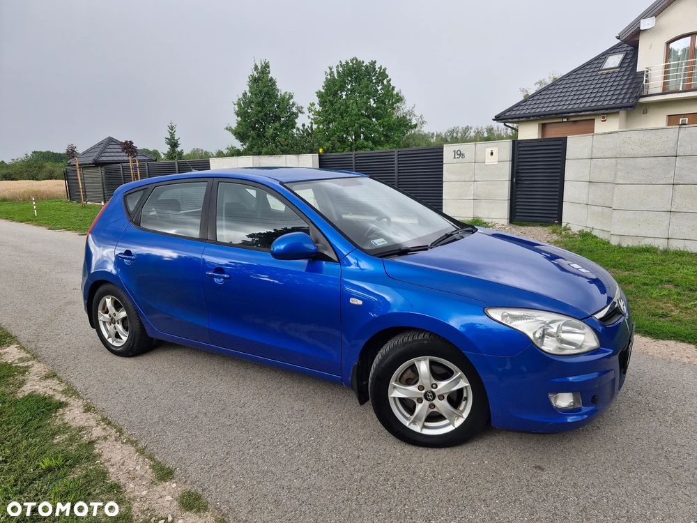 Hyundai i30 1.6 CRDi Classic + - 2