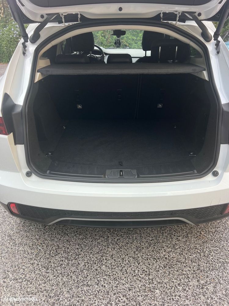 Jaguar E-Pace - 8