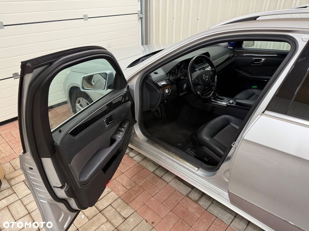 Mercedes-Benz Klasa E 200 CGI BlueEFFICIENCY Automatik Avantgarde - 6