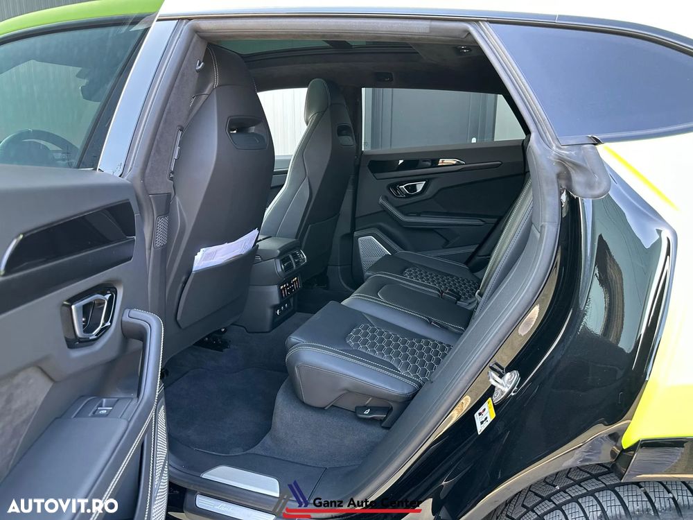 Lamborghini URUS Standard - 17