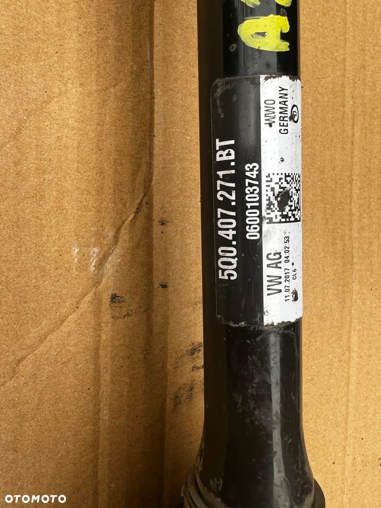 VW AUDI SKODA 2.0 TDI PÓŁOŚ PRAWA 5Q0407272 BT ** - 2