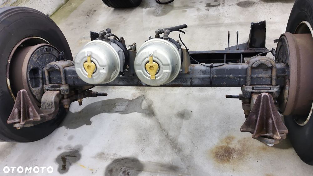 Oś BPW Naczepa Przyczepa  Mega Resor Pół resor Felga 19.5 Opony 245/45r19.5 - 7