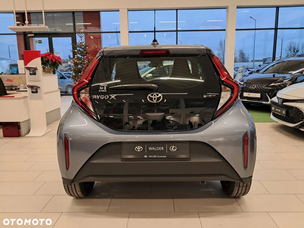 Toyota Aygo X Hybrid 1.5 Comfort e-CVT - 3