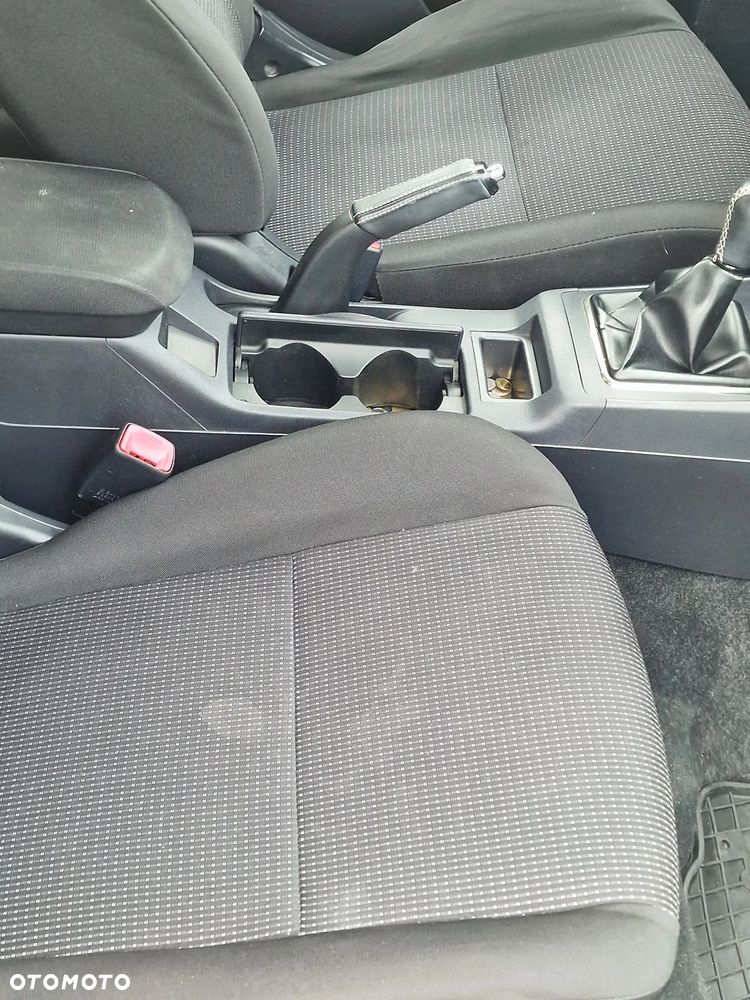Mitsubishi Lancer 1.8 Invite - 12