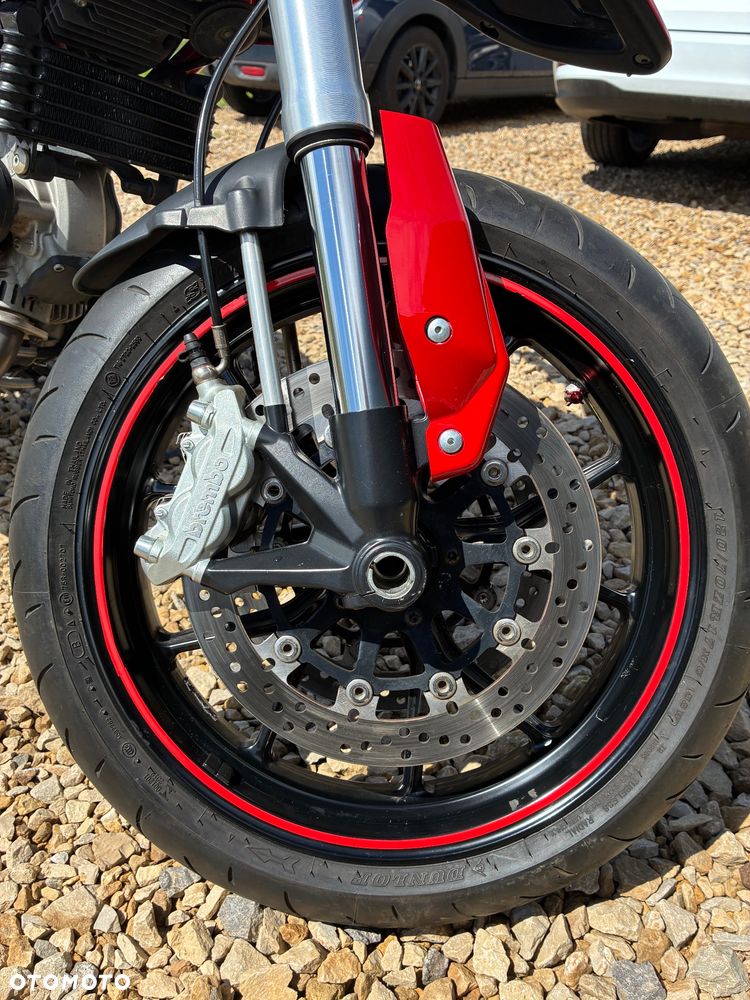 Ducati Hypermotard - 13