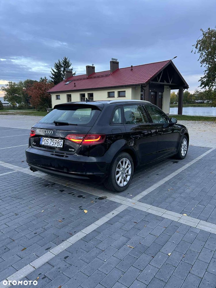 Audi A3 Sportback 1.4 TFSI Ambition - 11