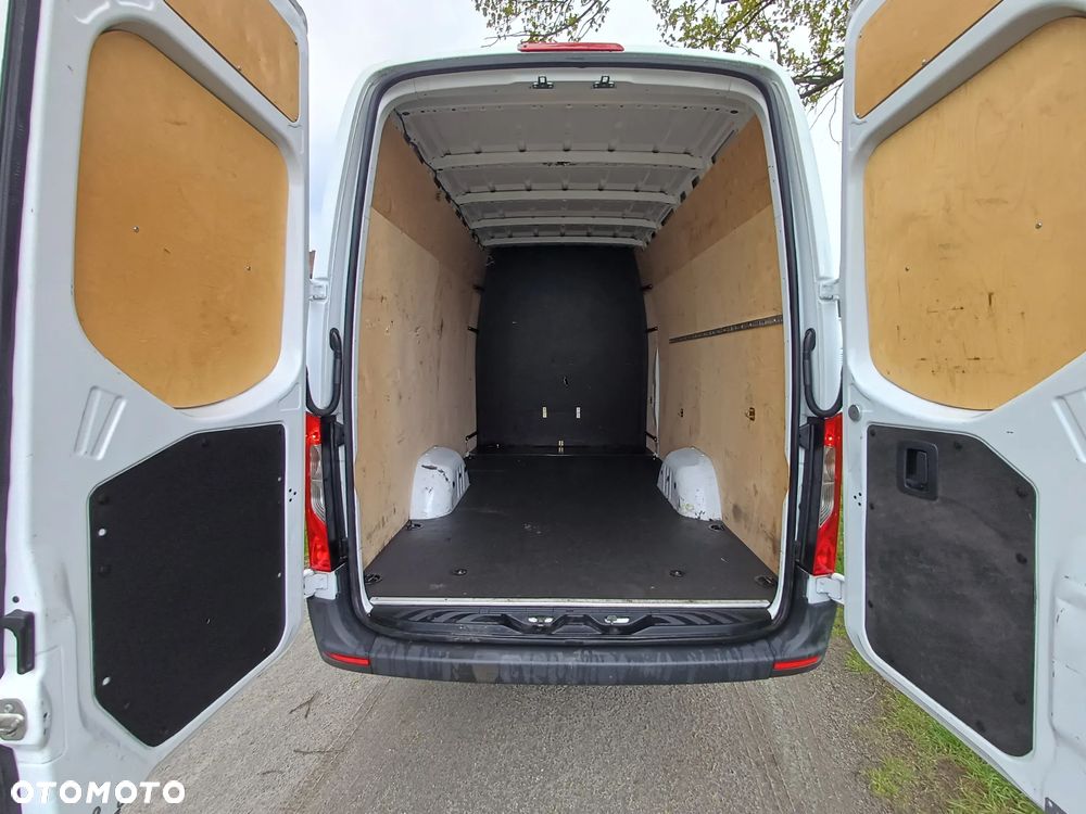 Mercedes-Benz SPRINTER - 10