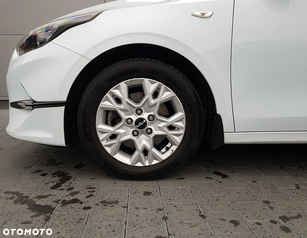 Kia Ceed 1.5 T-GDI M - 6