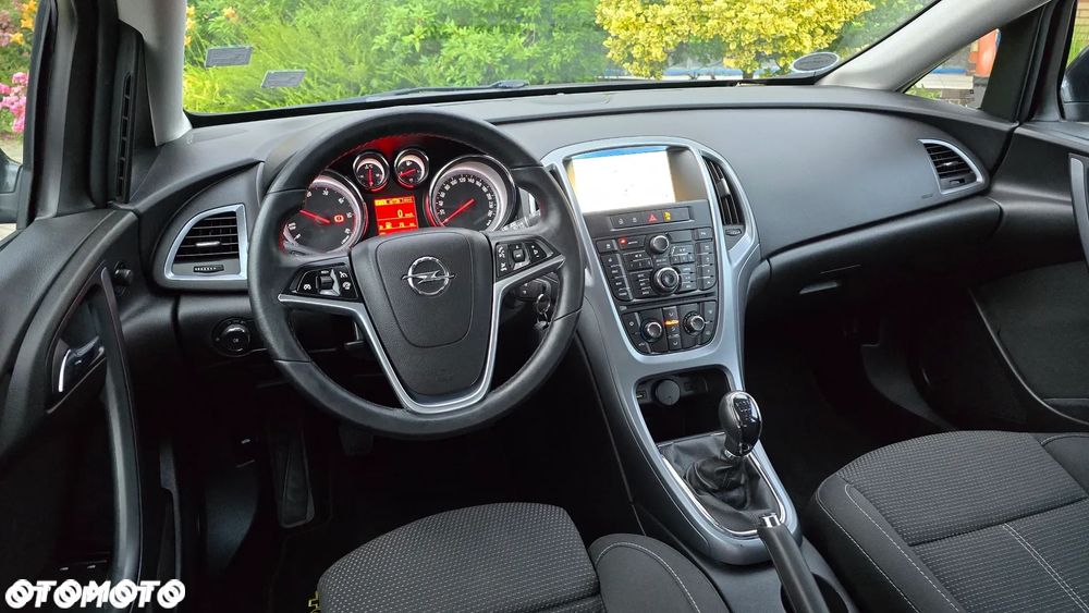 Opel Astra - 10