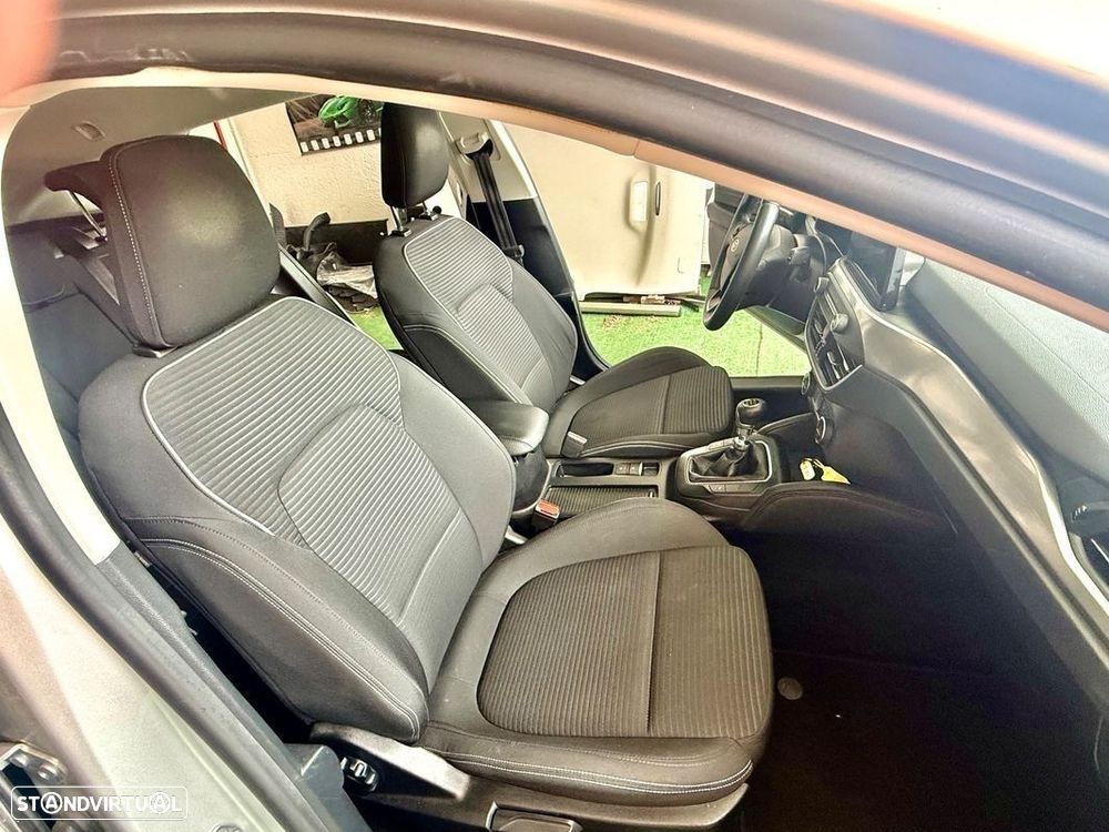 Ford Focus SW 1.5 TDCi EcoBlue Titanium - 7