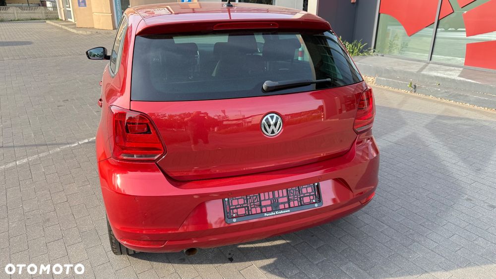 Volkswagen Polo 1.4 TDI Blue Motion Technology Lounge - 23
