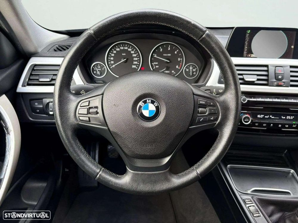 BMW 316 d Touring Advantage - 12
