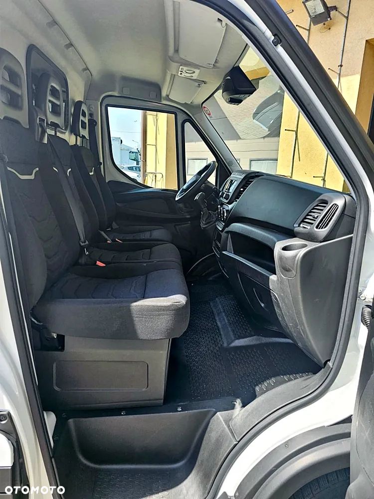 Iveco 35S16 - 14