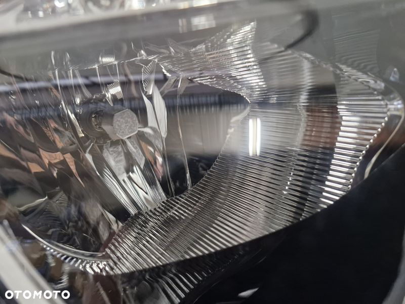 RENAULT CLIO 4 IV RS LAMPA PRAWY PRZÓD PRAWA PRZEDNIA REFLEKTOR EU OE 260100652R - 4