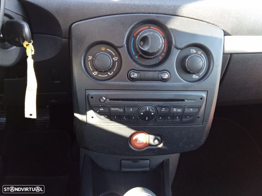 Renault Clio Break 1.2 16V GT - 18