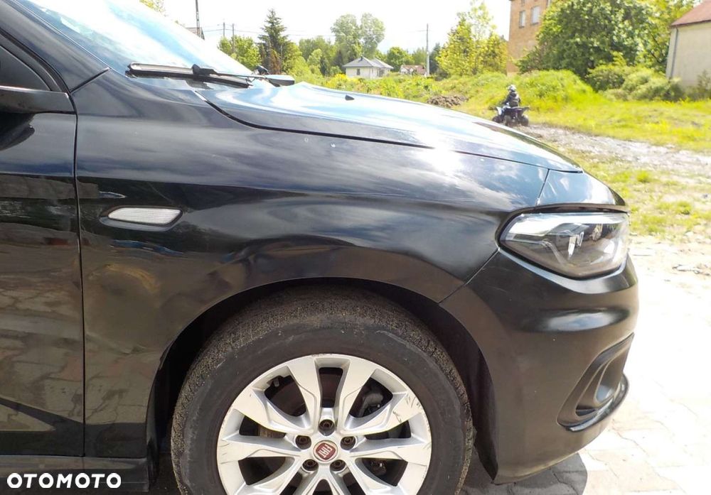 Fiat Tipo - 12