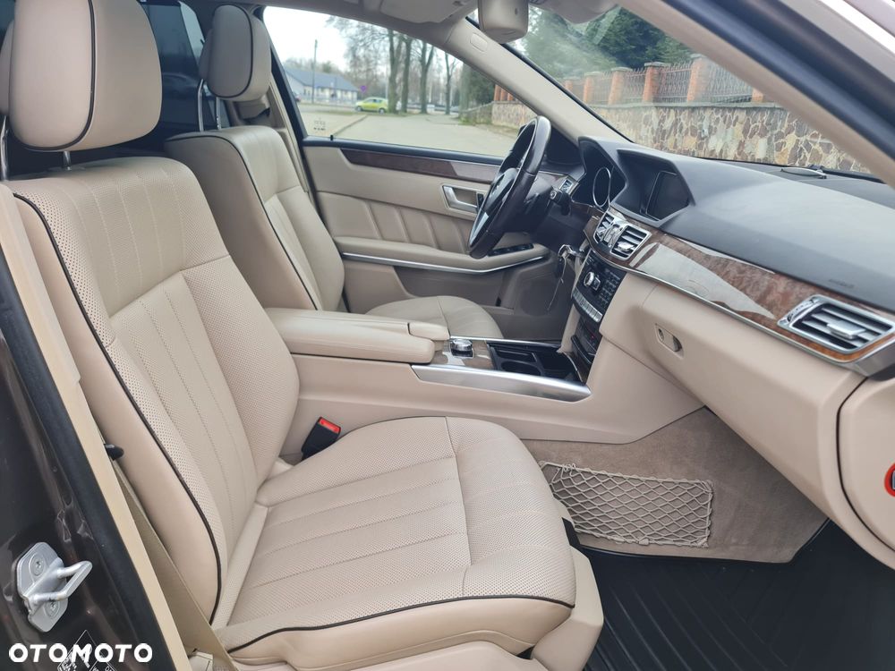 Mercedes-Benz Klasa E 350 CDI DPF BlueEFFICIENCY 7G-TRONIC Avantgarde - 33
