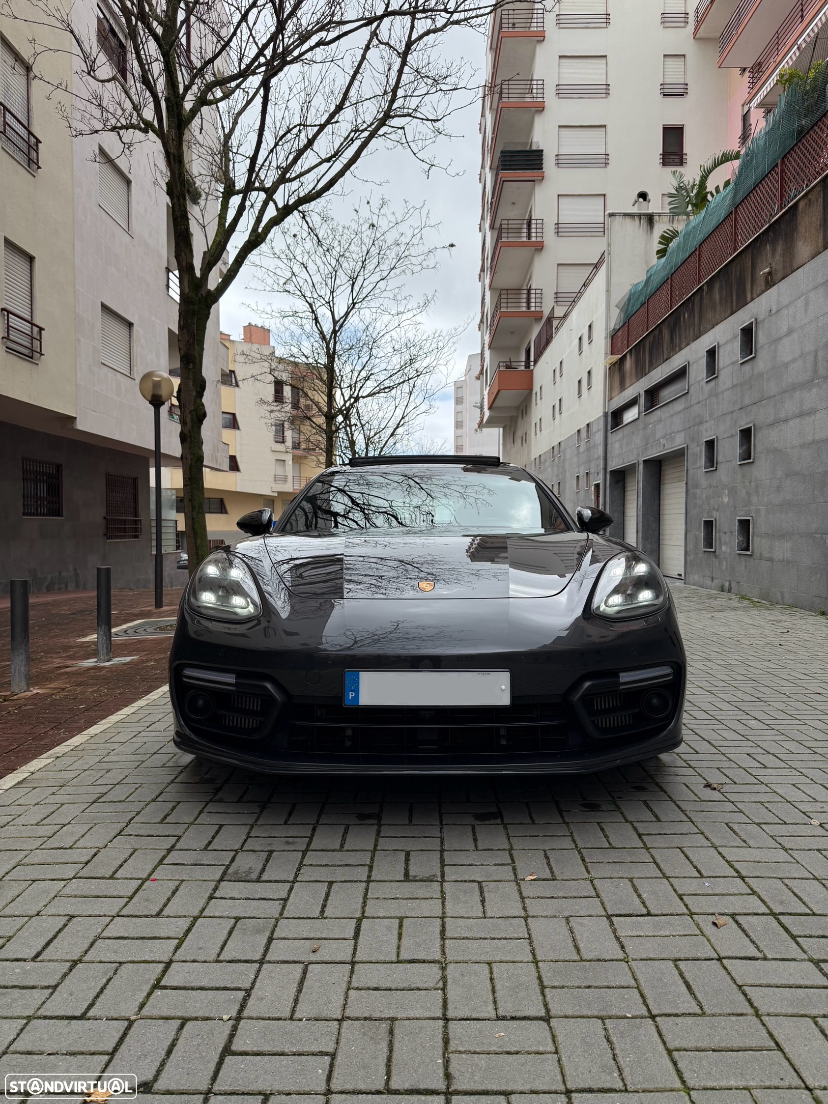 Porsche Panamera Sport Turismo 4 E-Hybrid - 2