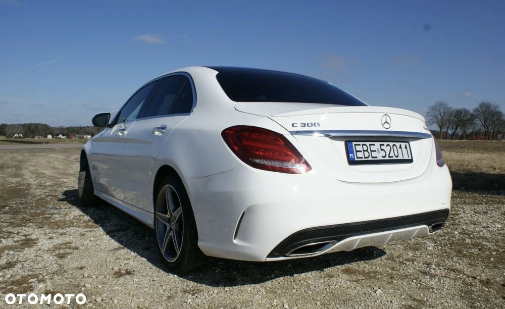 Mercedes-Benz Klasa C 300 9G-TRONIC - 4