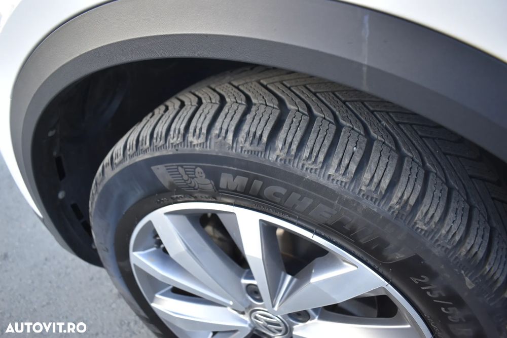 Volkswagen T-Roc 1.5 TSI DSG Sport - 35