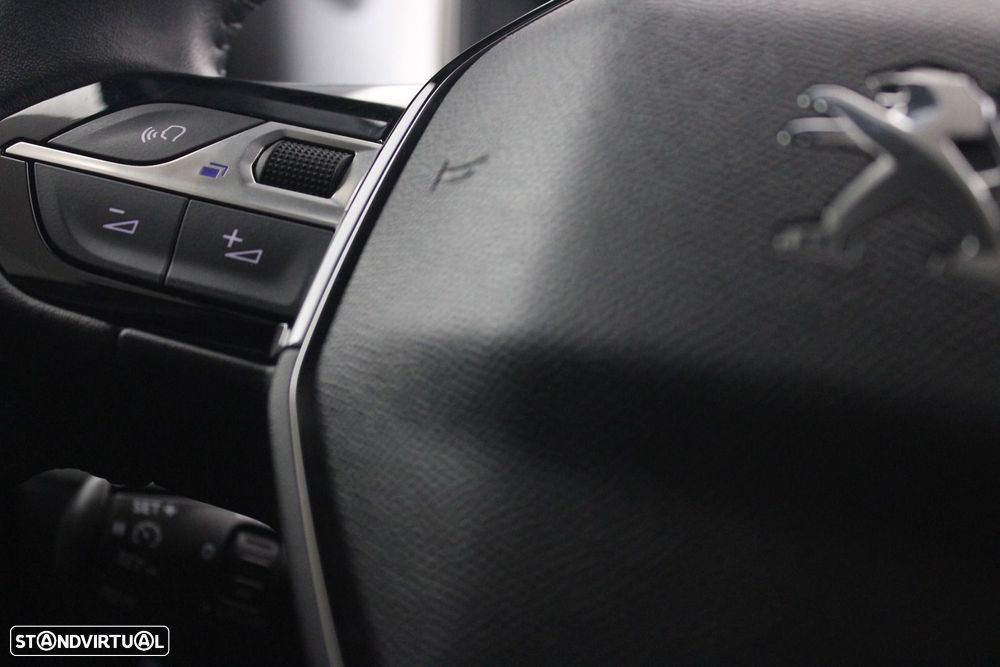 Peugeot e-2008 50 kWh Allure Pack - 8