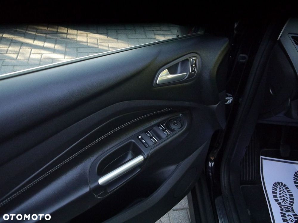 Ford C-MAX 2.0 TDCi Start-Stop-System Titanium - 37