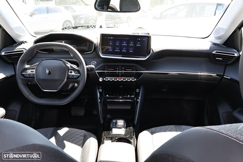 Peugeot e-208 Allure - 9