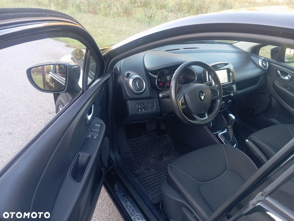 Renault Clio - 11
