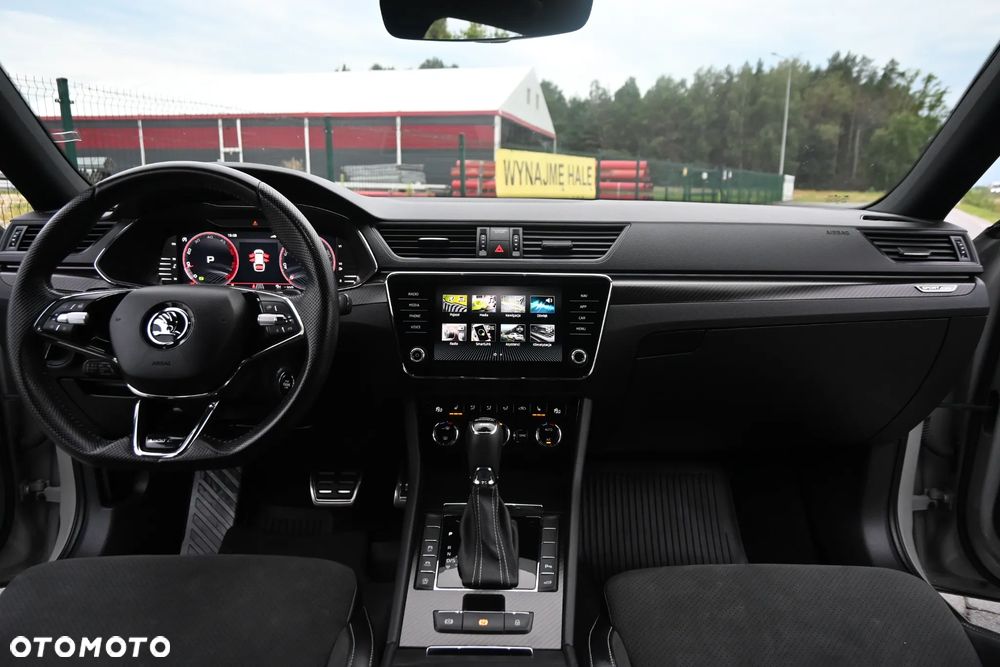 Skoda Superb 2.0 TDI SCR 4x4 Sportline DSG - 38