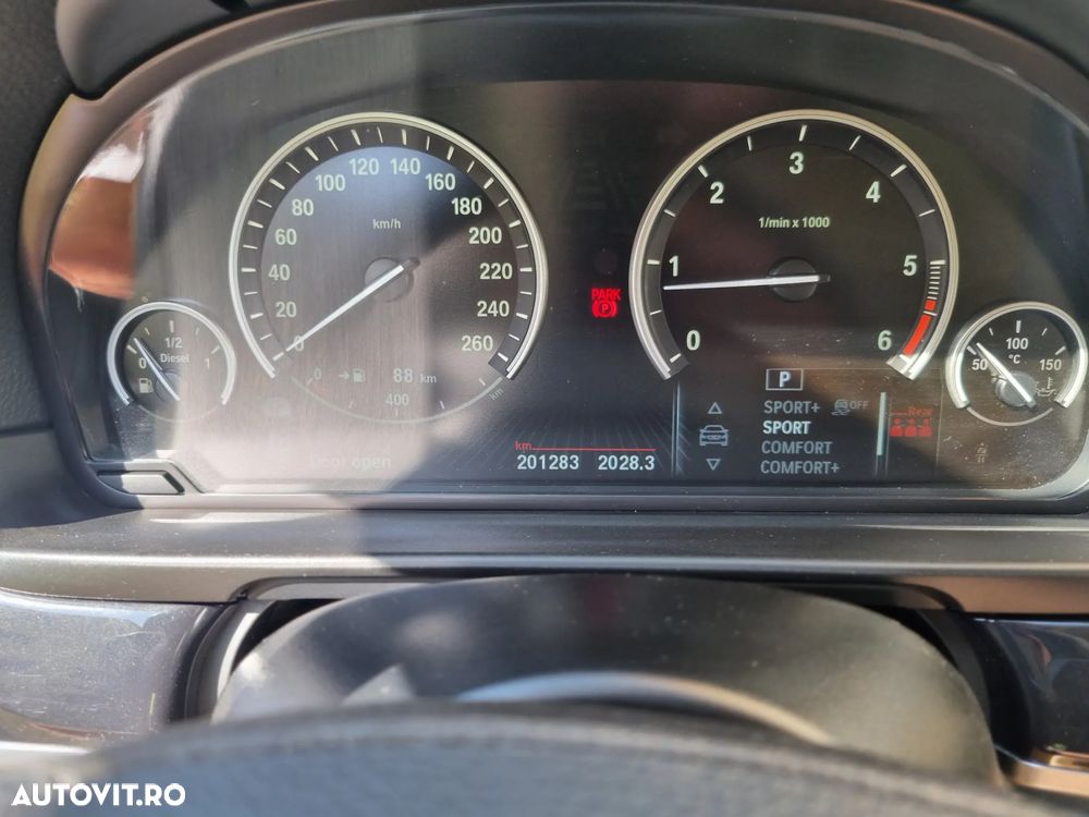 BMW Seria 5 520d xDrive Touring Aut. - 19