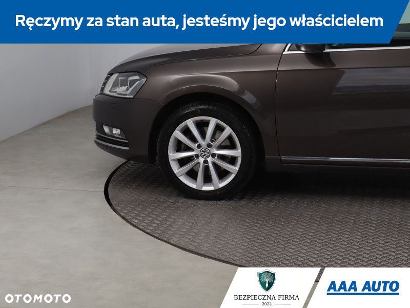 Volkswagen Passat - 17