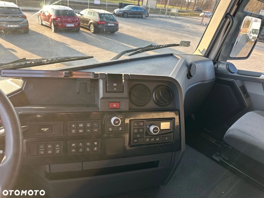 Renault T 440 - 13