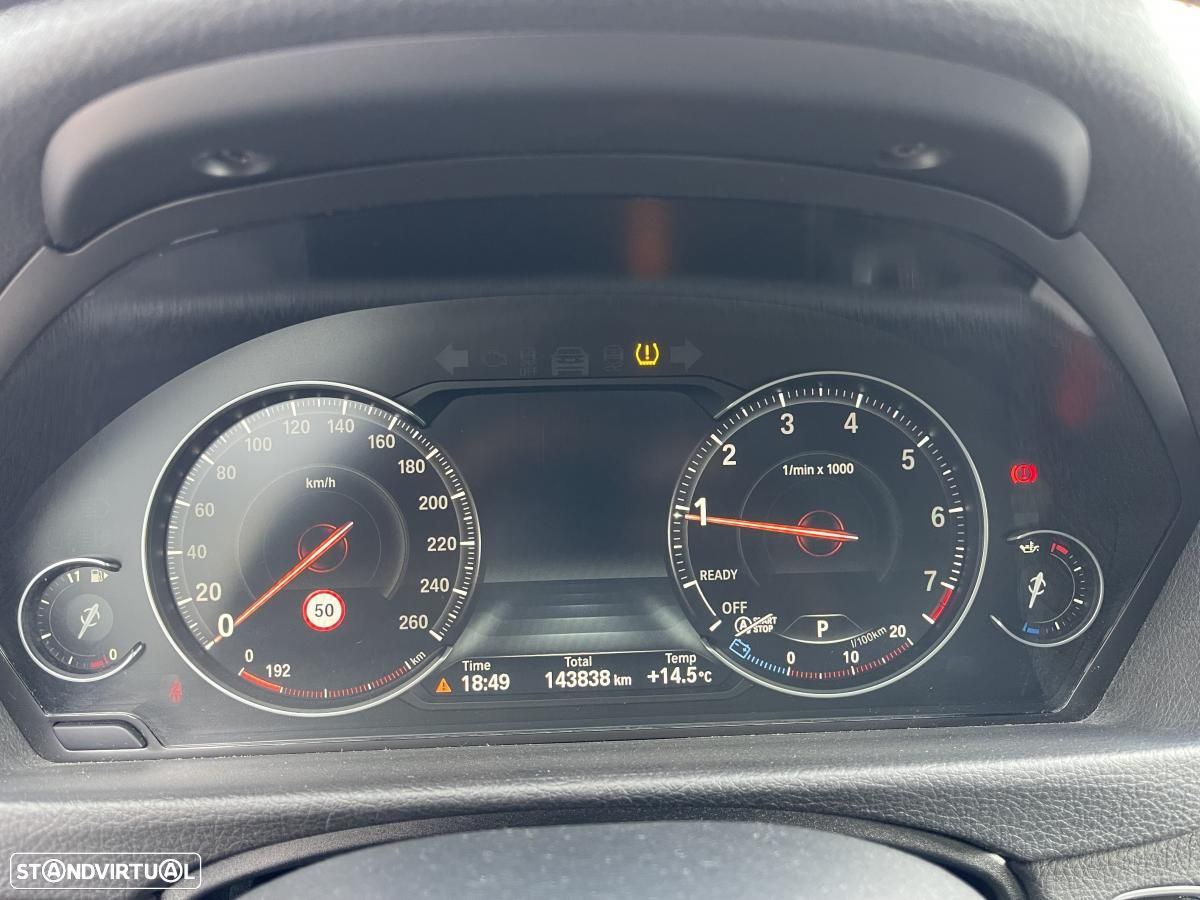 BMW 318 i Touring Aut. Edition Luxury Line Purity - 13