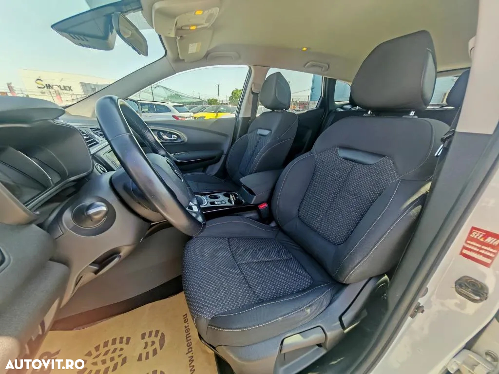 Renault Kadjar 1.5 DCI EDC Intens - 12