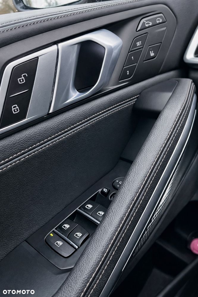 BMW X6 - 15