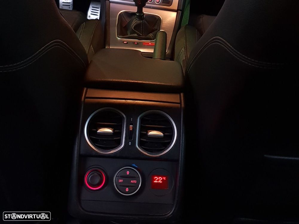 Alfa Romeo 159 2.4 JTDM 20V 4x4 TI - 18