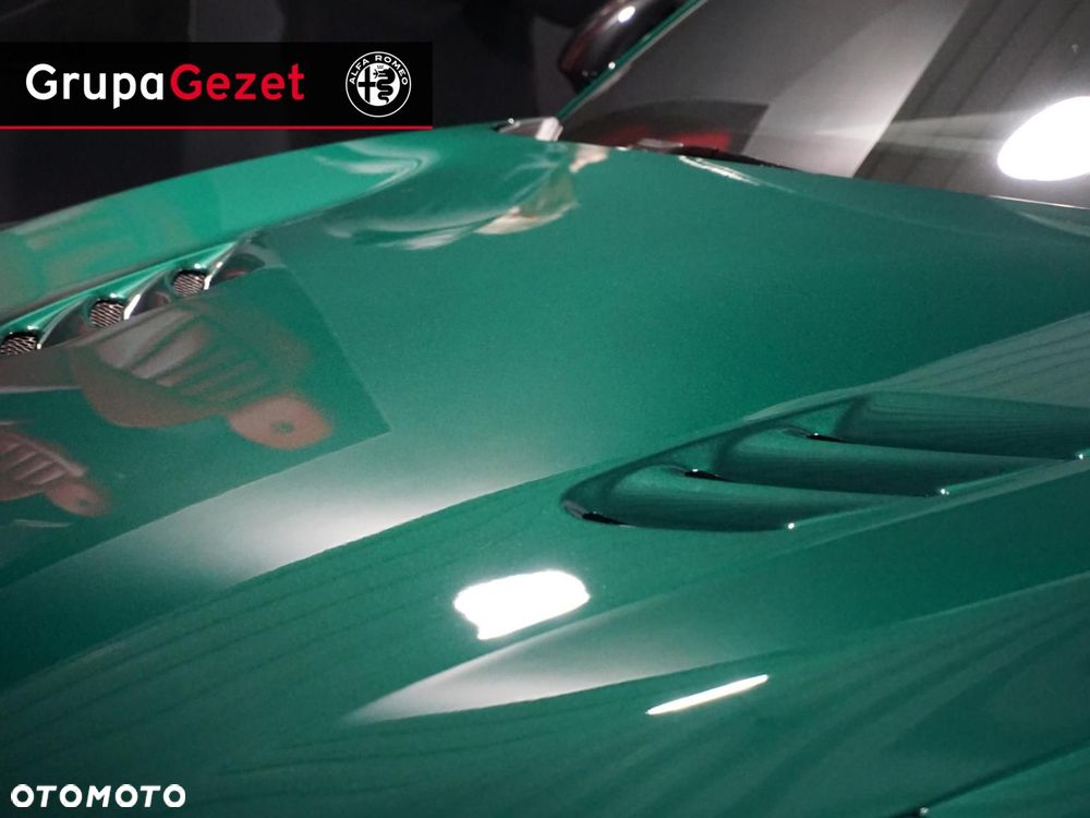 Alfa Romeo Stelvio - 12