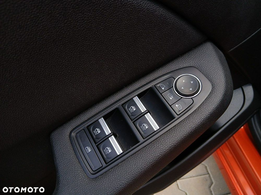 Renault Clio - 24