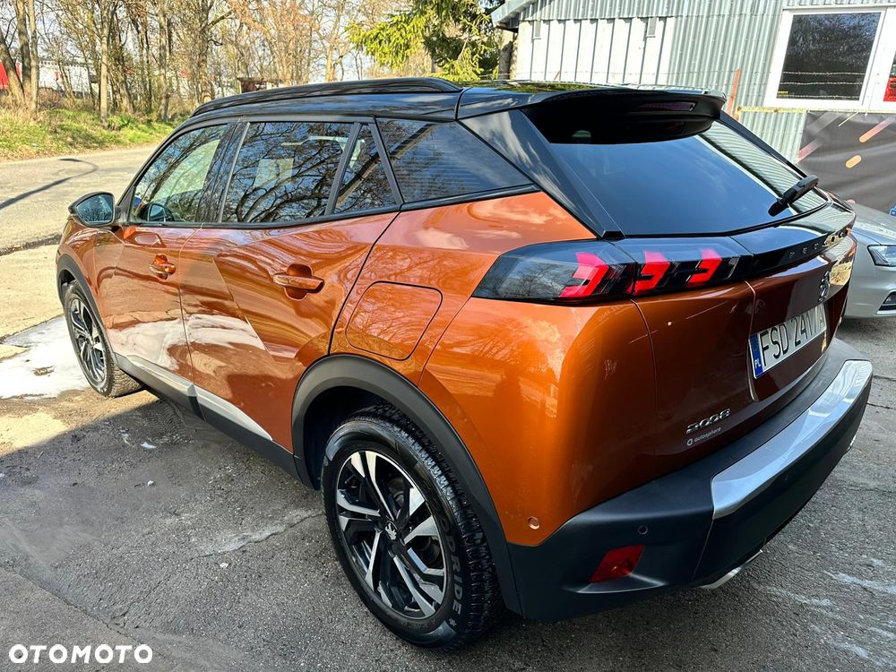 Peugeot 2008 PureTech 130 EAT8 GT Pack - 10