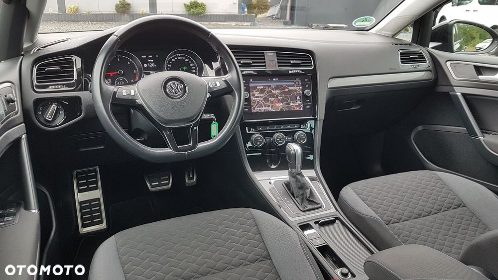 Volkswagen Golf 1.6 TDI SCR DSG Join - 18