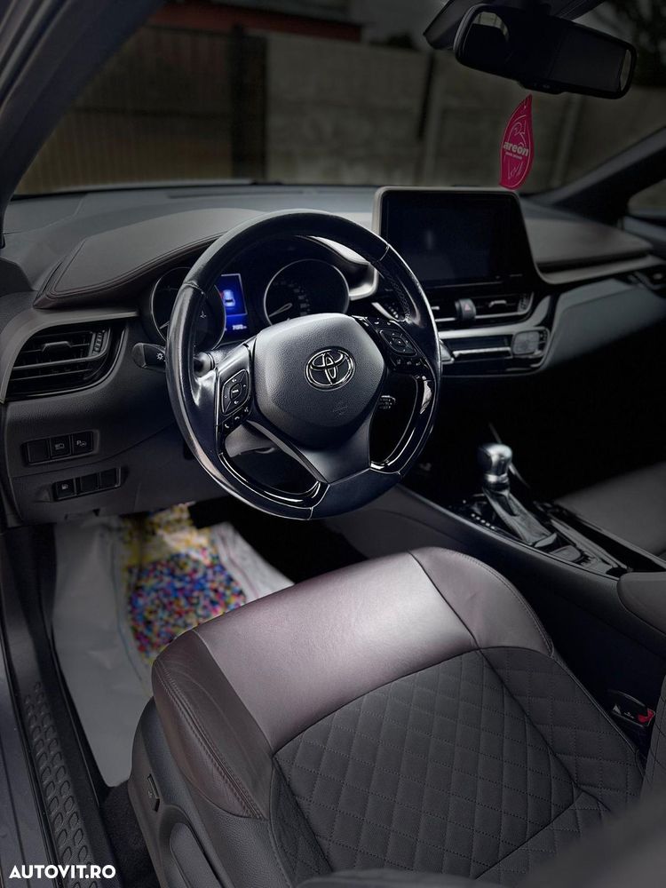Toyota C-HR 1.8 HSD 4x2 CVT C-ult LED - 9