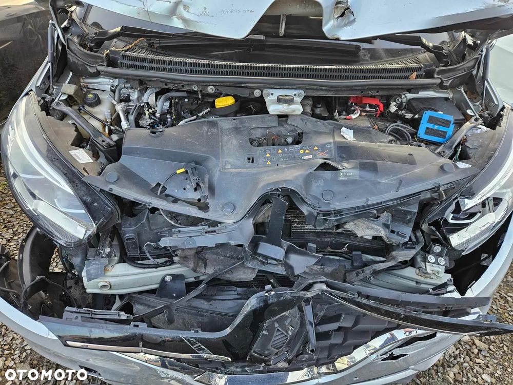 Renault Grand Scenic - 10