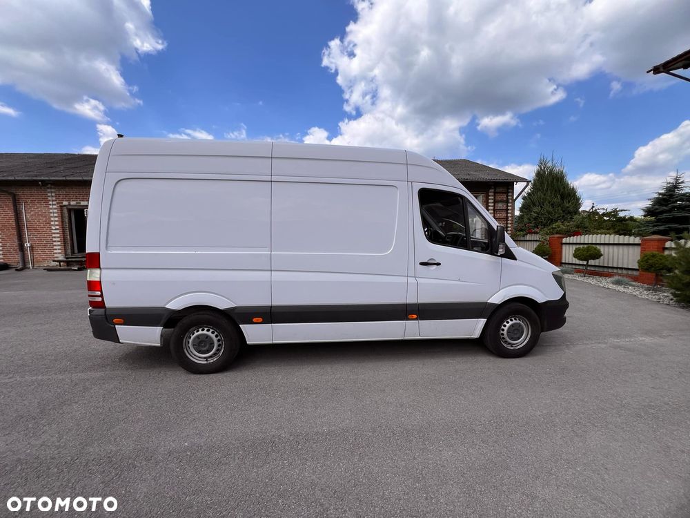 Mercedes-Benz Sprinter - 1