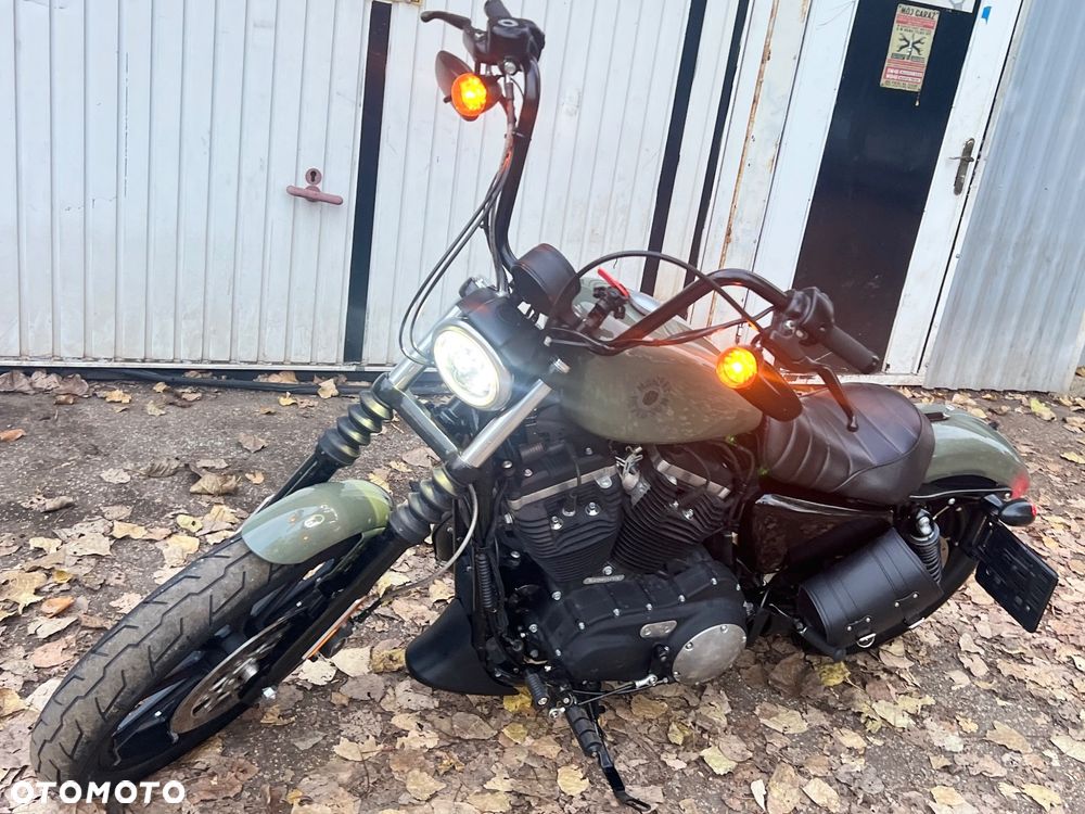 Harley-Davidson Sportster Iron 883 - 6