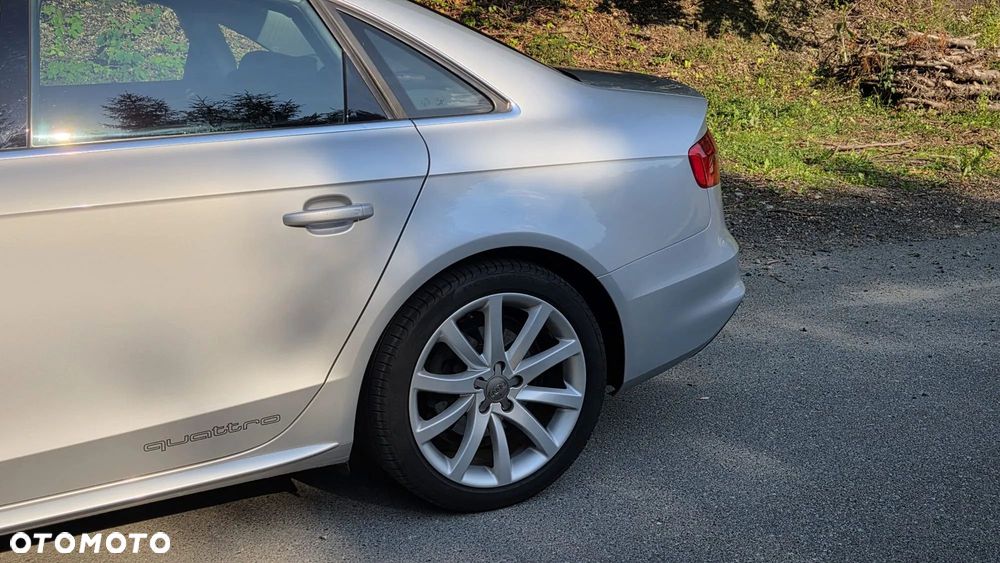 Audi A4 Limousine 2.0 TDI DPF quattro S line Sportpaket - 15